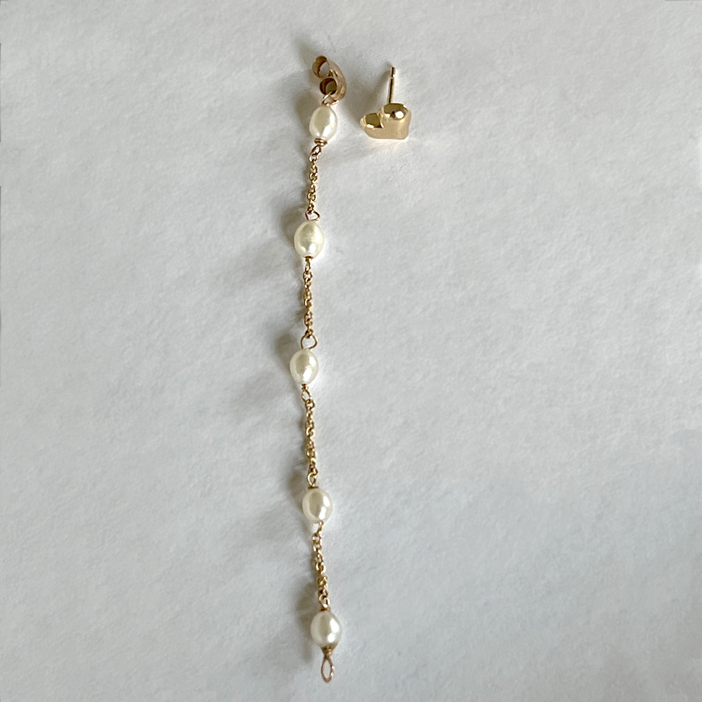 Simple Heart Stud