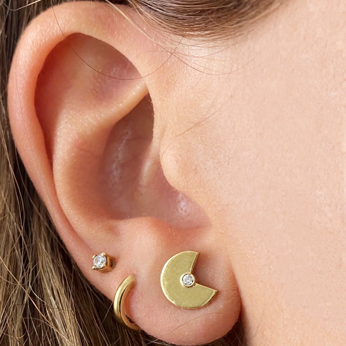 Round Diamonds Studs